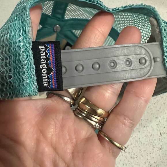 PATAGONIA HAT GUC - Picture 4 of 7